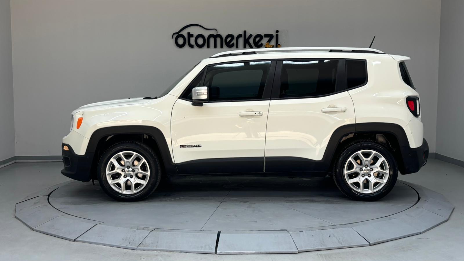 JEEP RENEGADE 3